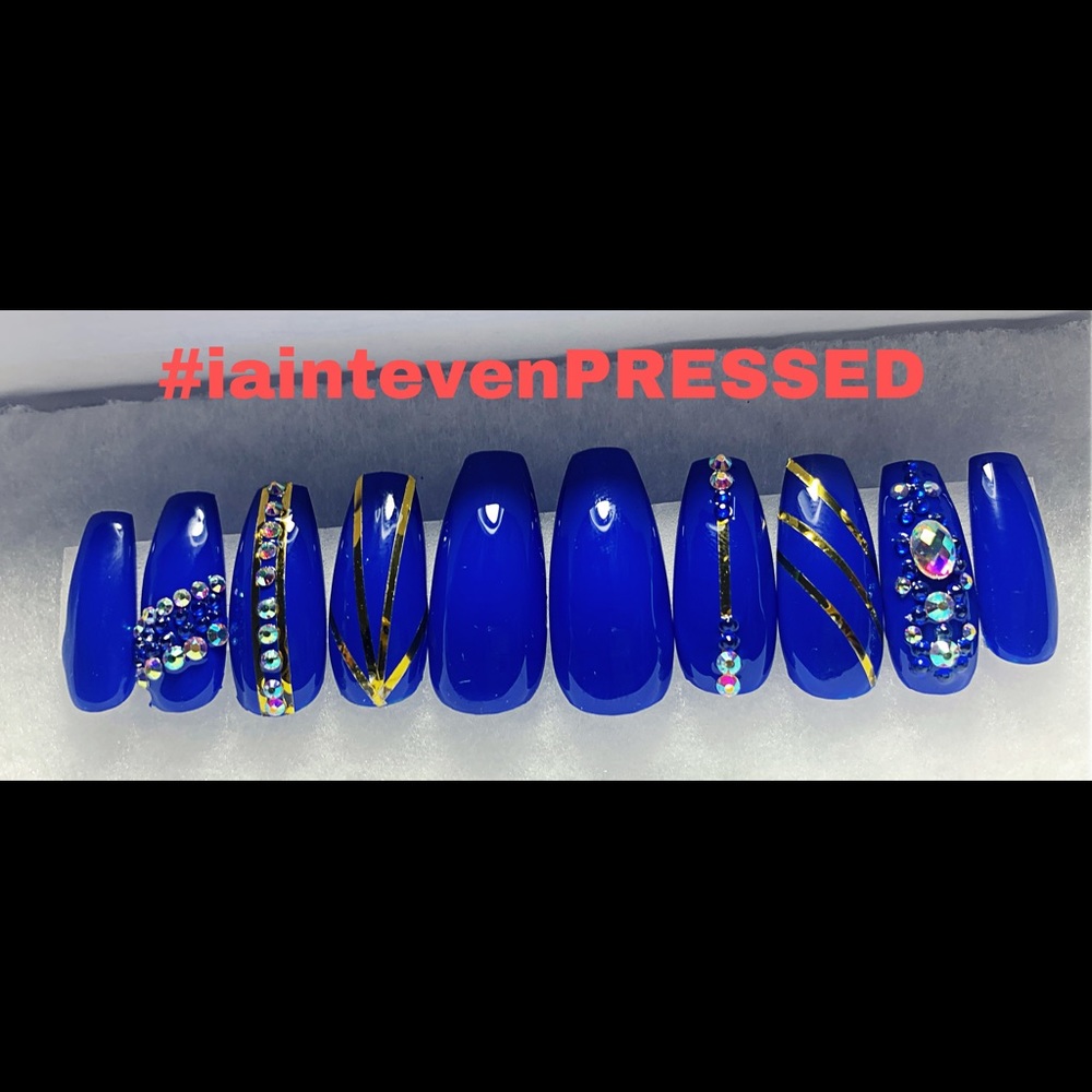 Custom Press on Nails💅🏾‼️‼️